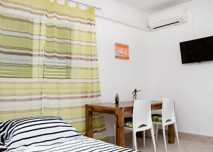 Apartman Moderne Bava By Interhome Jesenice (Split-Dalmatia)